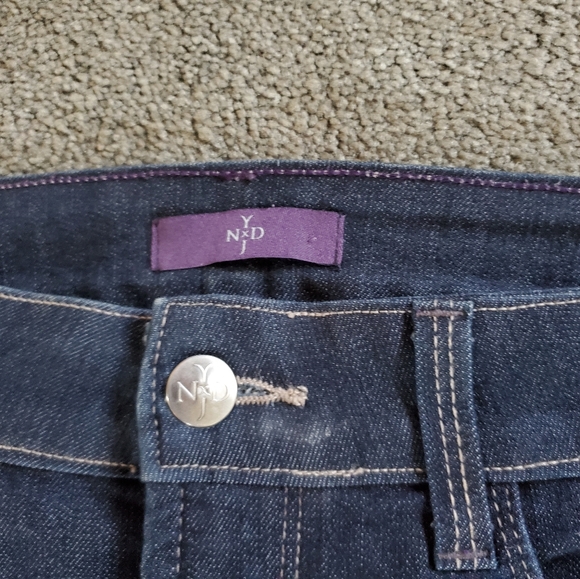 NYDJ DENUM JEANS - Picture 5 of 8